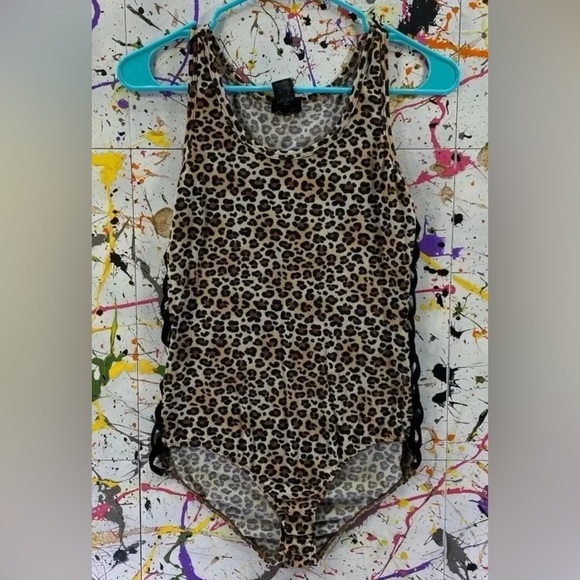 Cheetah Print Bodysuit 🐆 (For The Freaks out There) - Picture 1 of 7